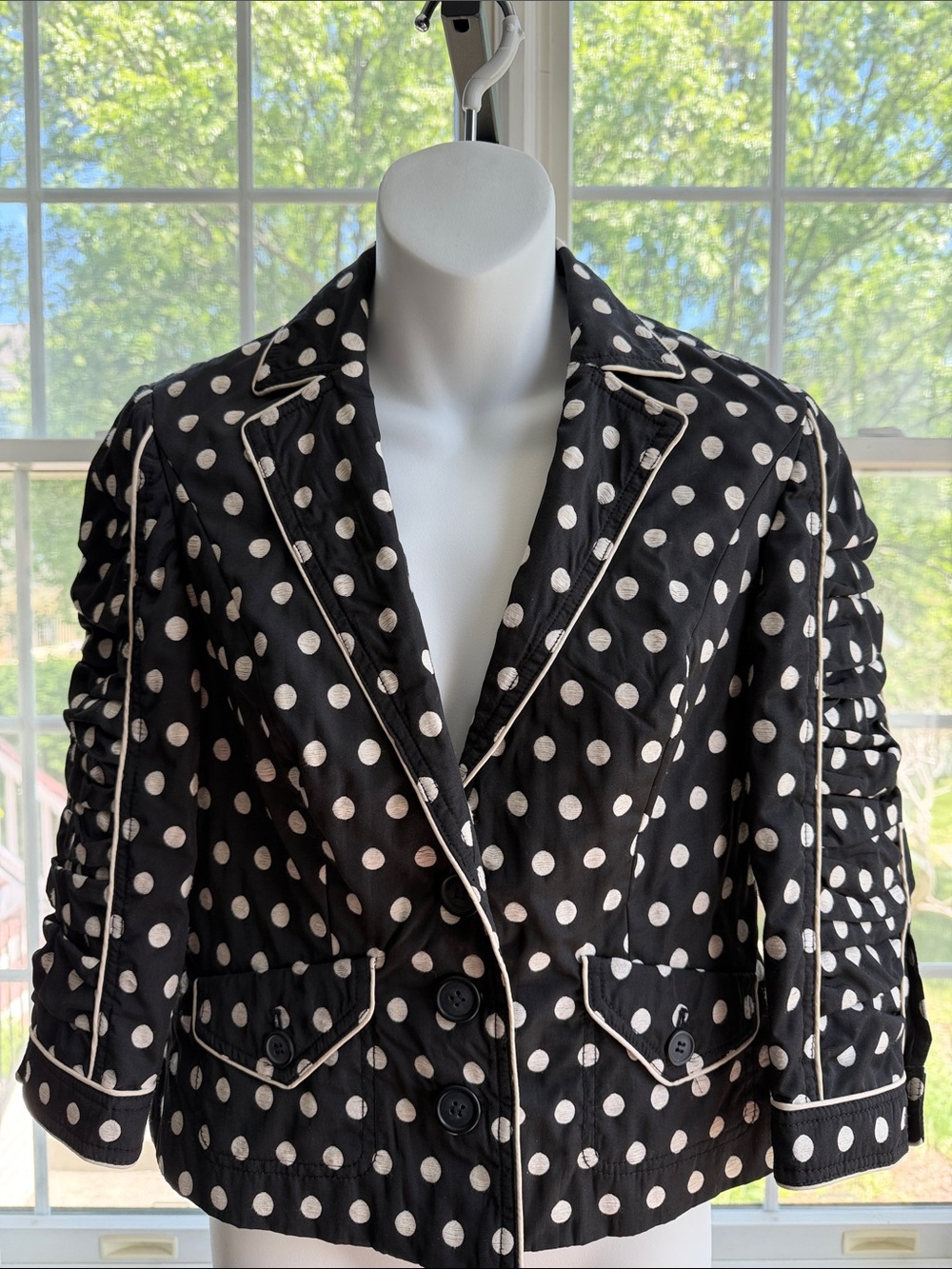 Polka Dot Cropped Blazer Jacket - Black/White